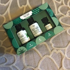 The body shop tea tree rescue kit